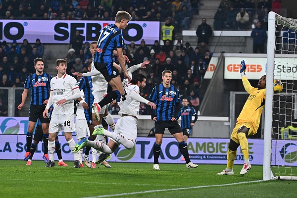 Charles De Ketelaere vestiu a camisola da Atalanta e derrotou o AC Milan Charles De Ketelaere vestiu a camisola da Atalanta e derrotou o AC Milan
